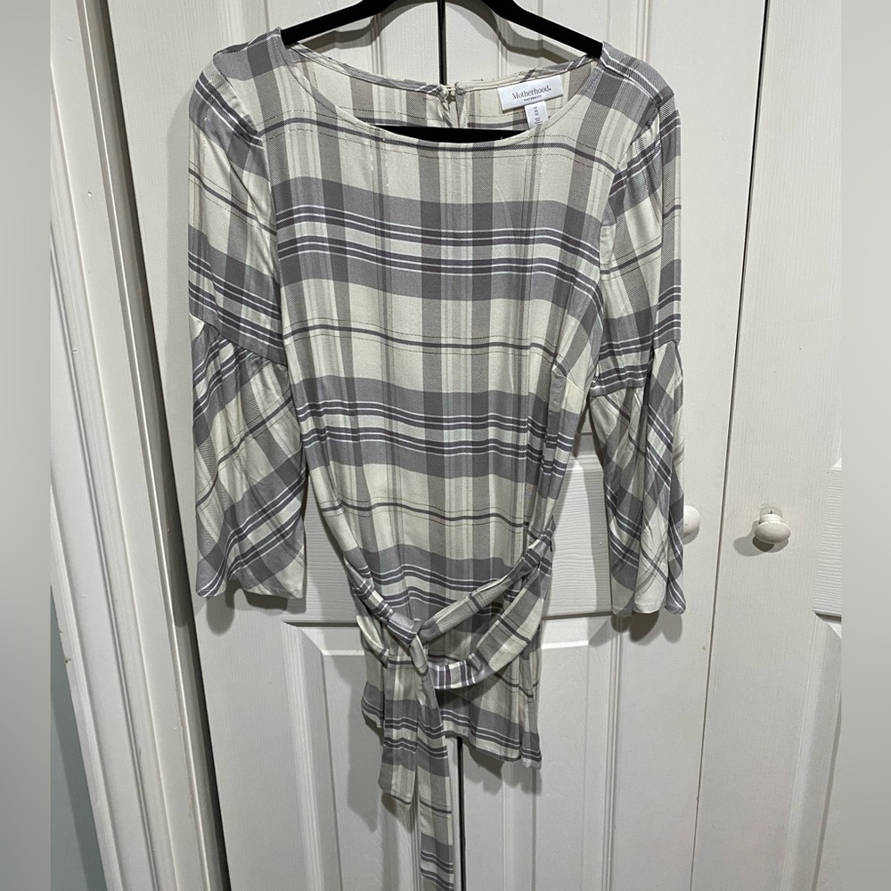 Motherhood Maternity plaid shirt